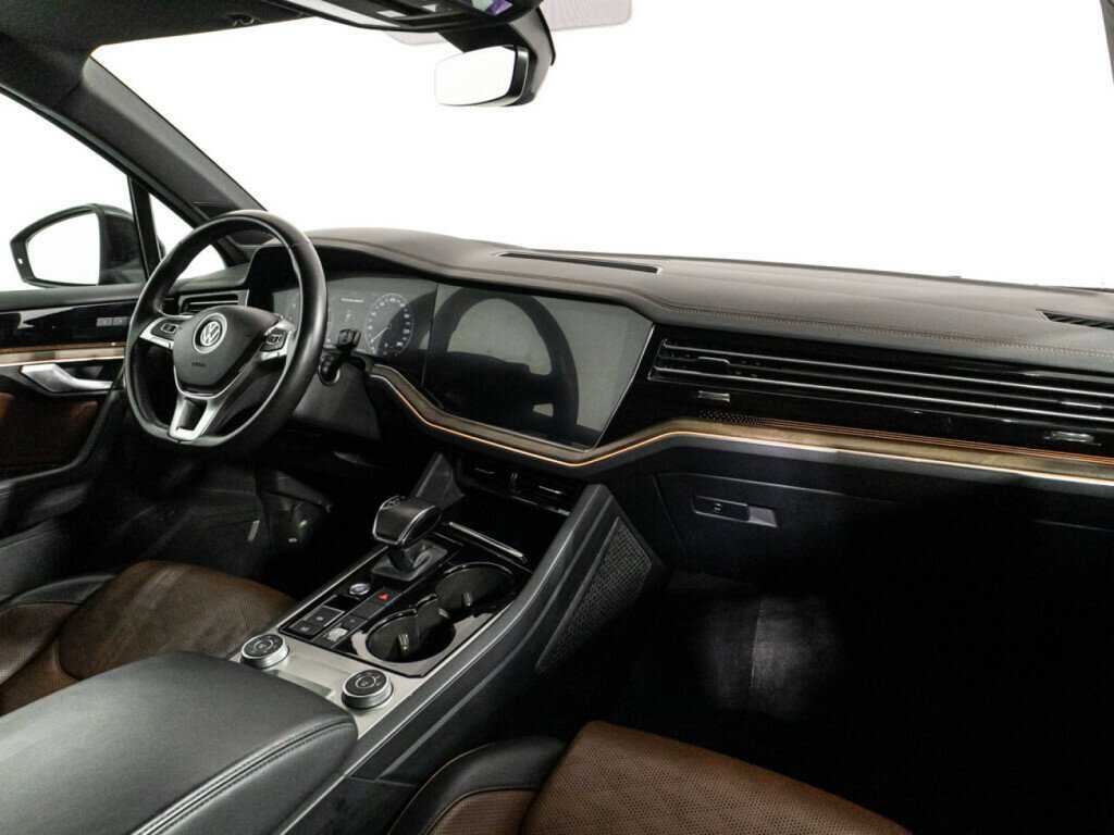 Купить Volkswagen Touareg, 2019, 138 328 км, фото №9