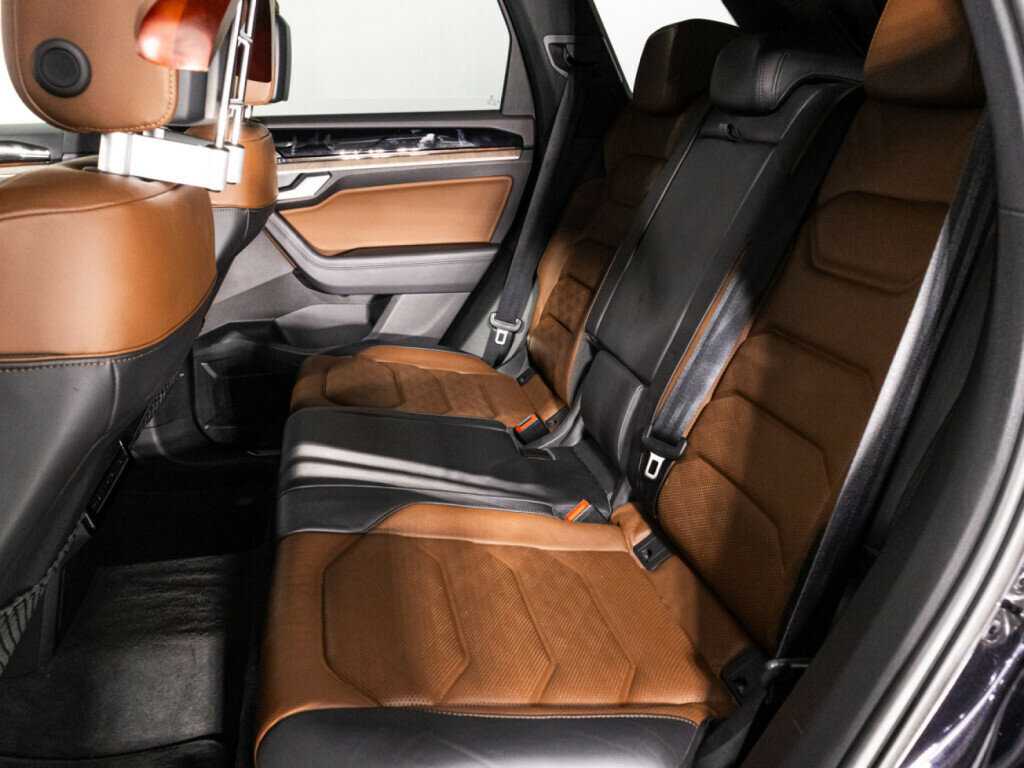 Купить Volkswagen Touareg, 2019, 138 328 км, фото №10