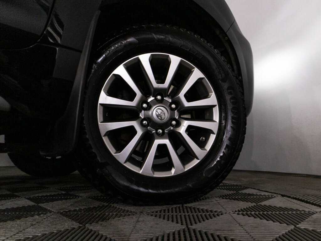 Купить Toyota Land Cruiser Prado, 2018, 134 964 км, фото №24