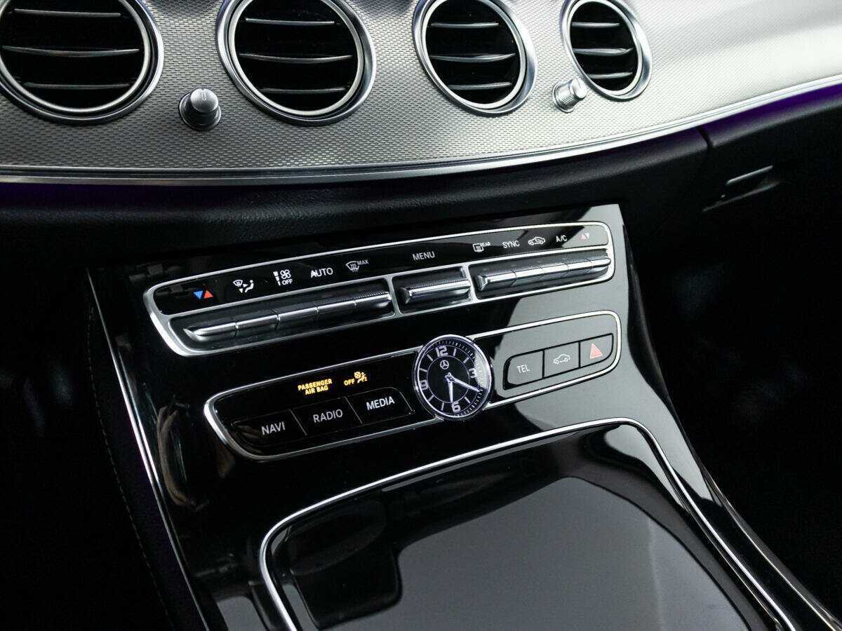 Купить Mercedes-Benz E-Класс 220 d, 2017, 98 671 км, фото №16