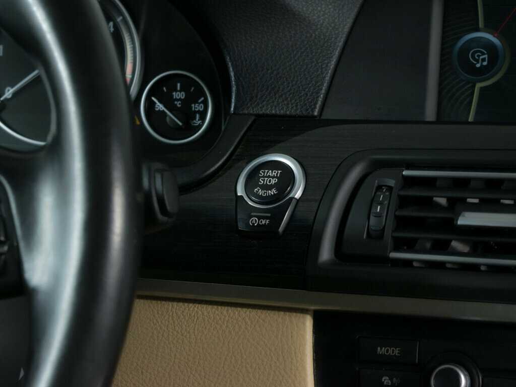 Купить BMW 5 серии 530d xDrive, 2011, 252 254 км, фото №15