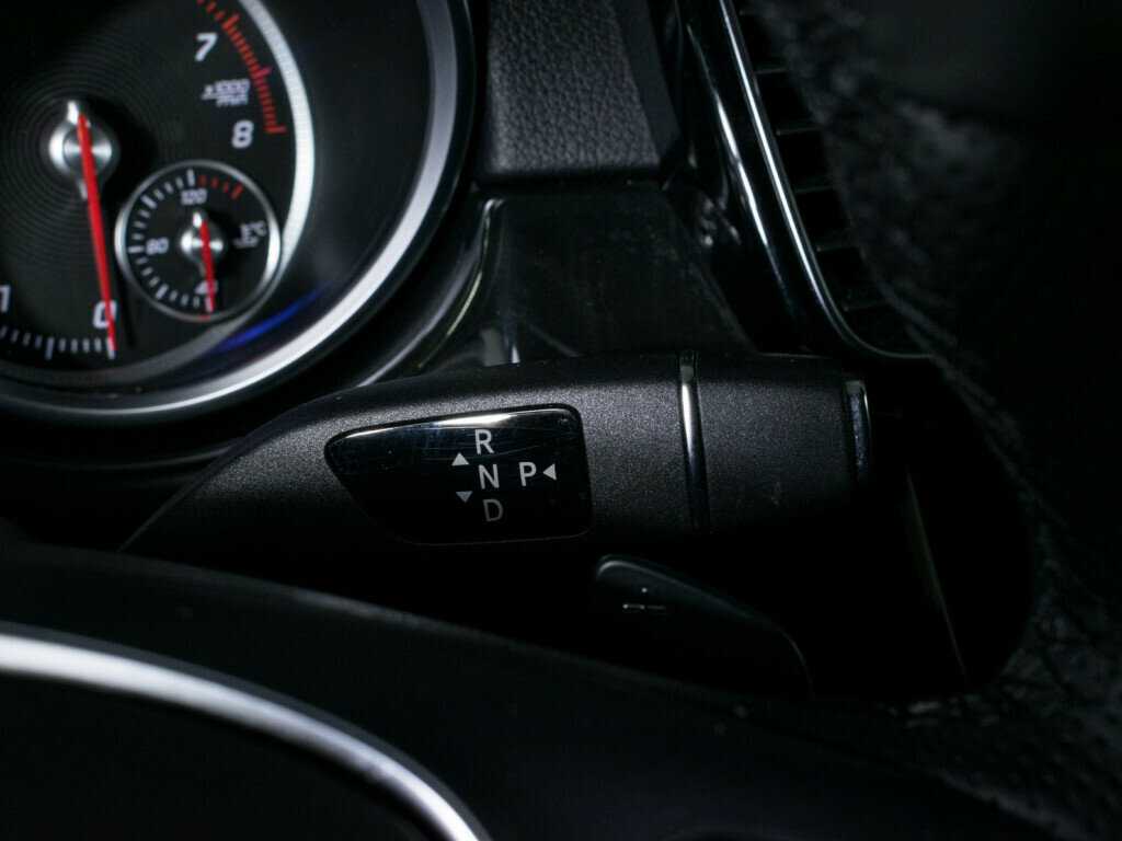 Купить Mercedes-Benz GLE 300, 2015, 83 135 км, фото №16