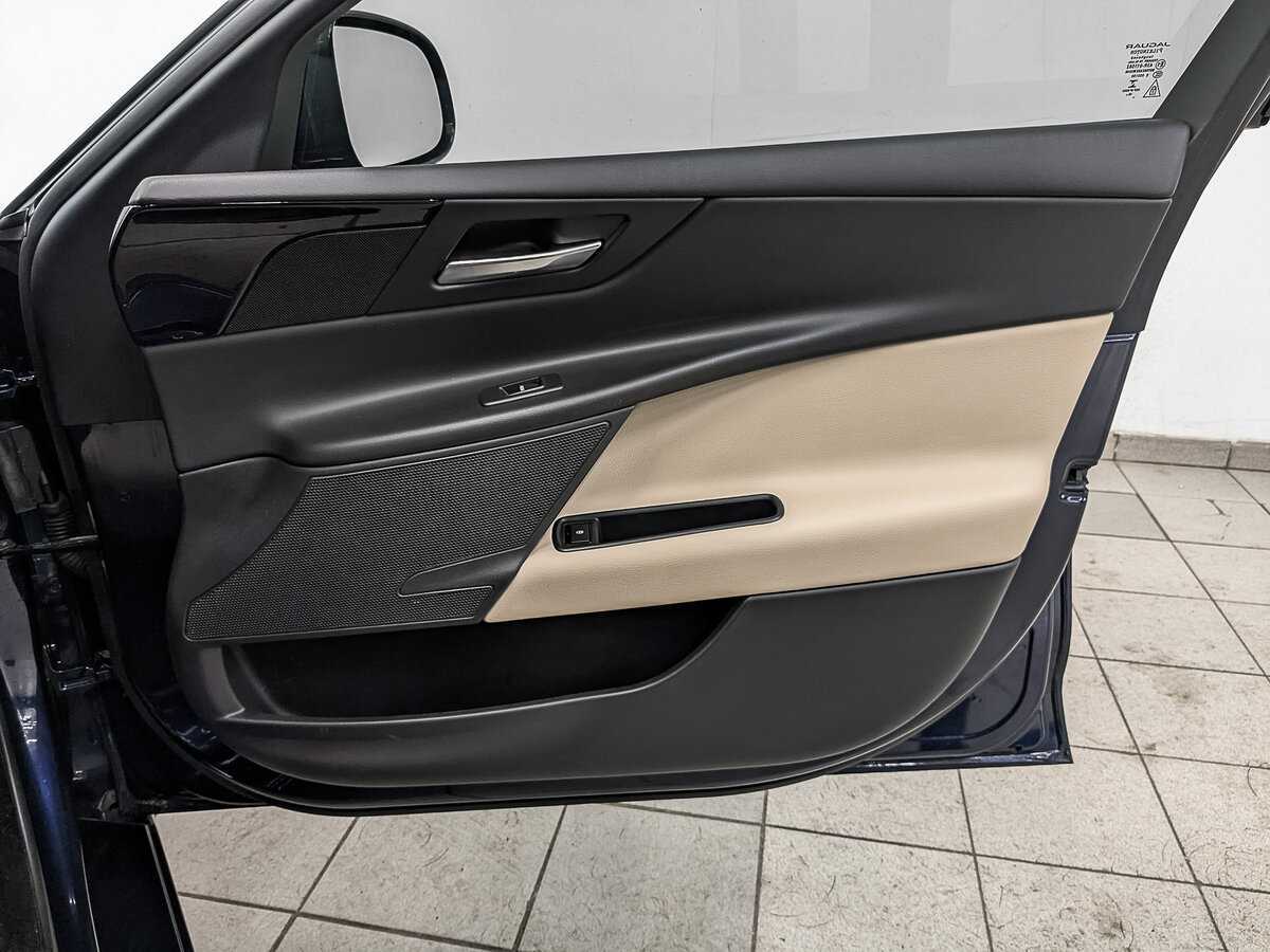 Купить Jaguar XE, 2017, 84 021 км, фото №21