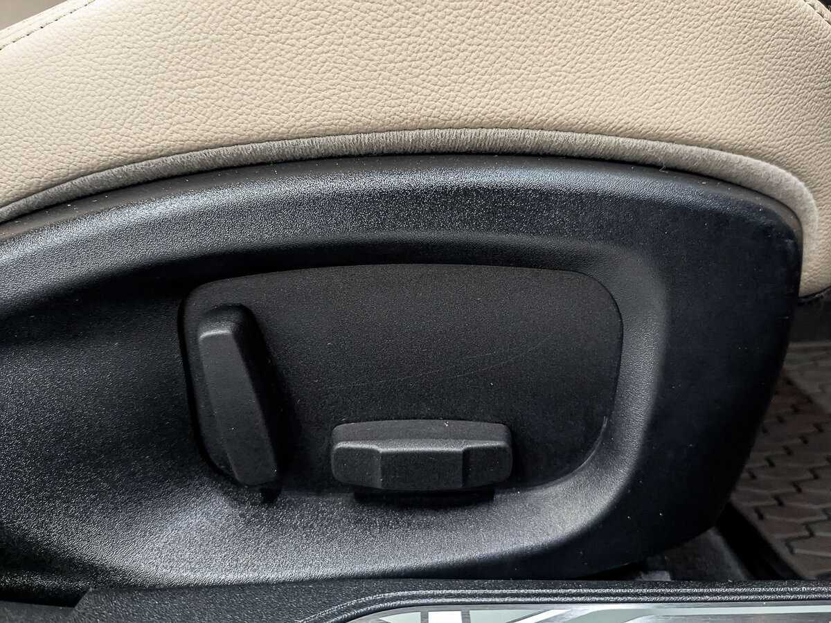 Купить Jaguar XE, 2017, 84 021 км, фото №22