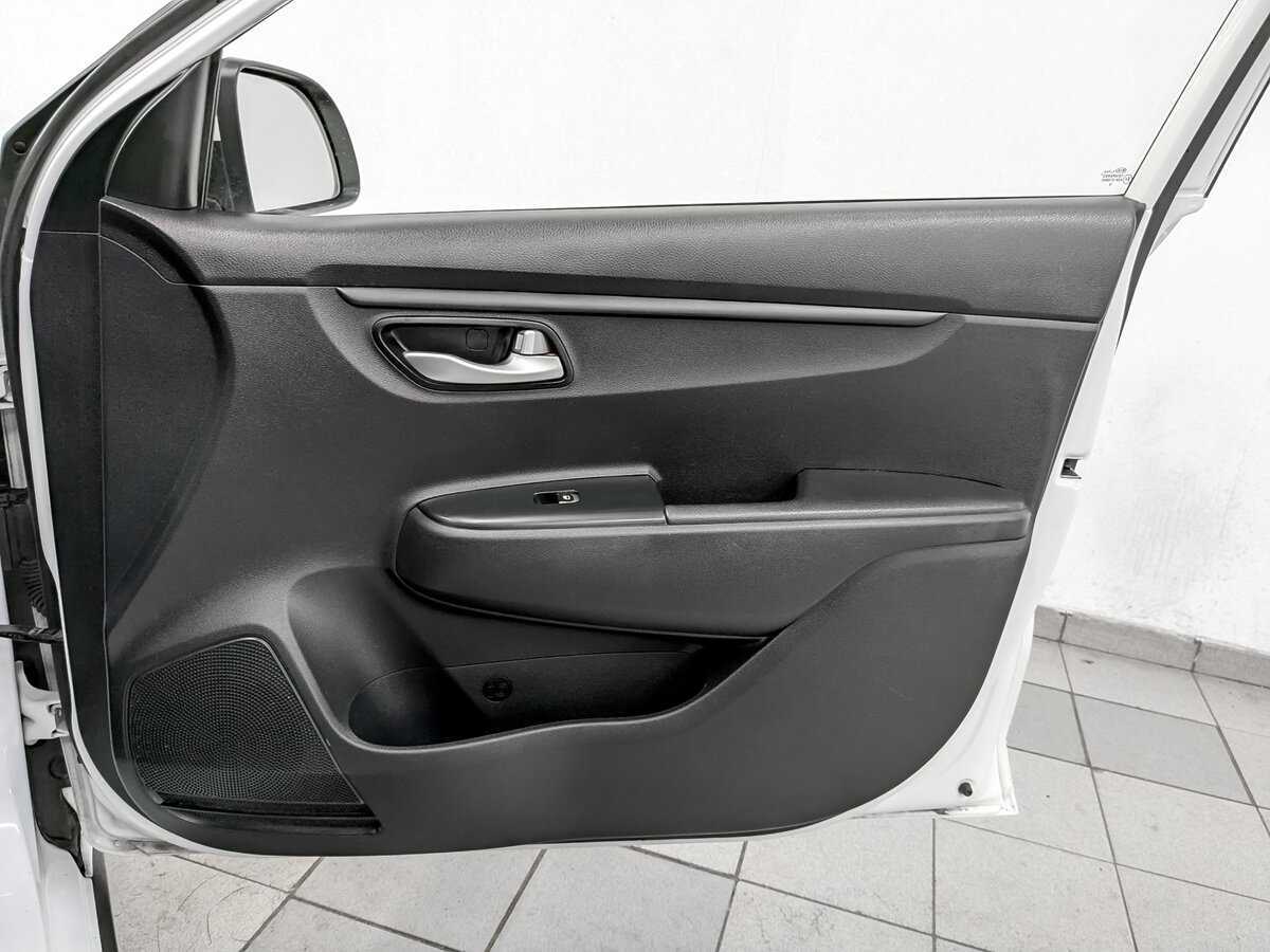 Купить Kia Rio X-Line, 2019, 148 880 км, фото №24