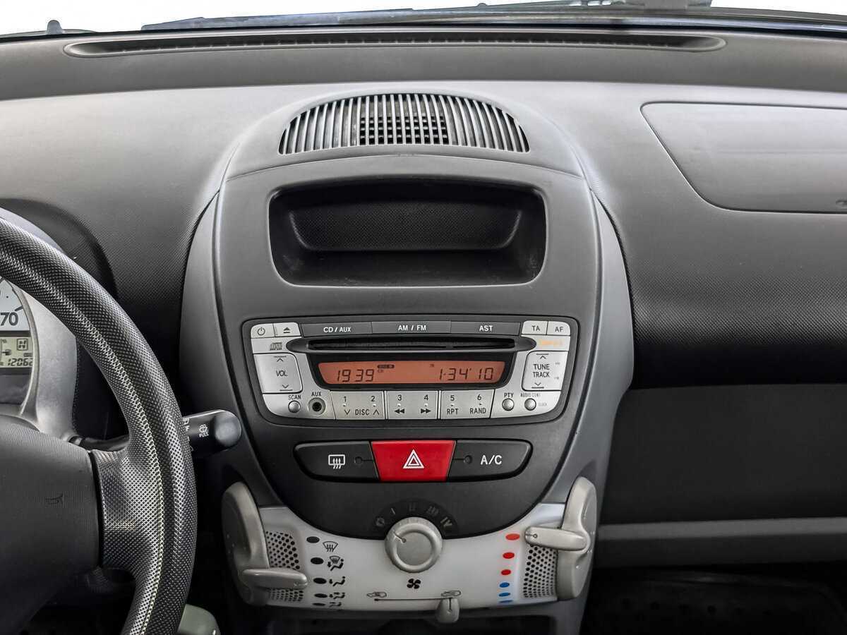 Купить Peugeot 107, 2010, 120 626 км, фото №15