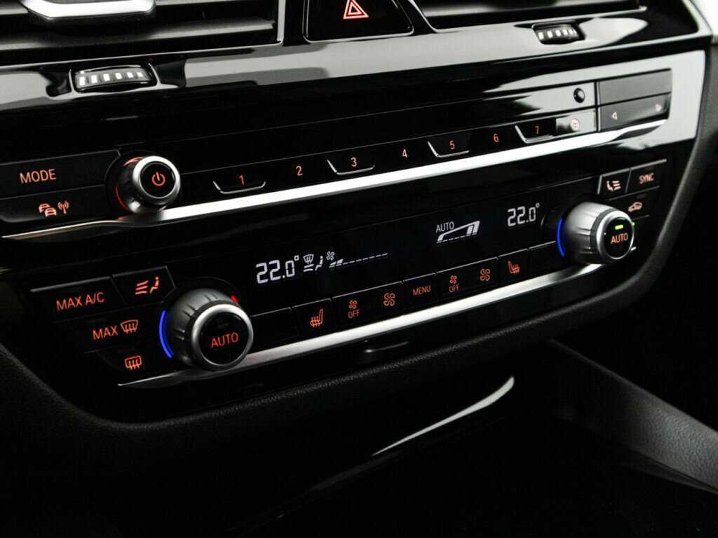 Купить BMW 5 серии 520i, 2020, 75 484 км, фото №18