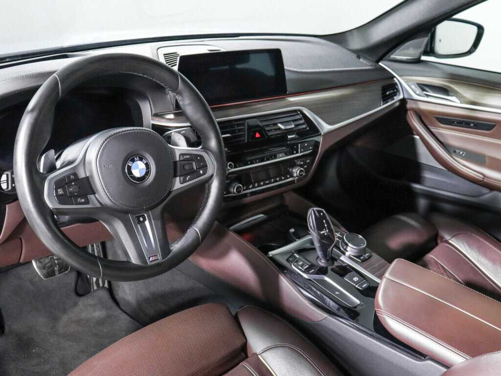 Купить BMW 5 серии 530d xDrive, 2018, 63 400 км, фото №12
