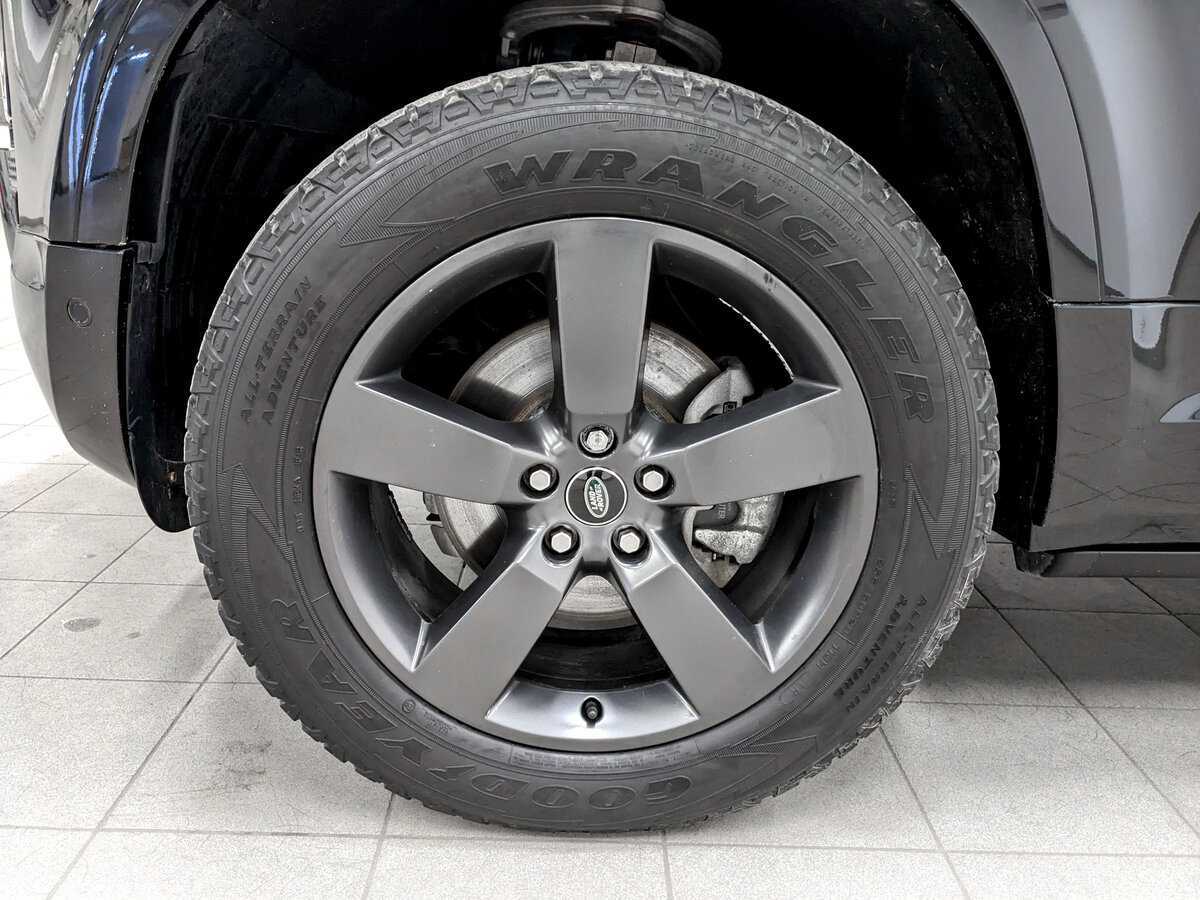 Купить Land Rover Defender 90, 2021, 42 933 км, фото №17