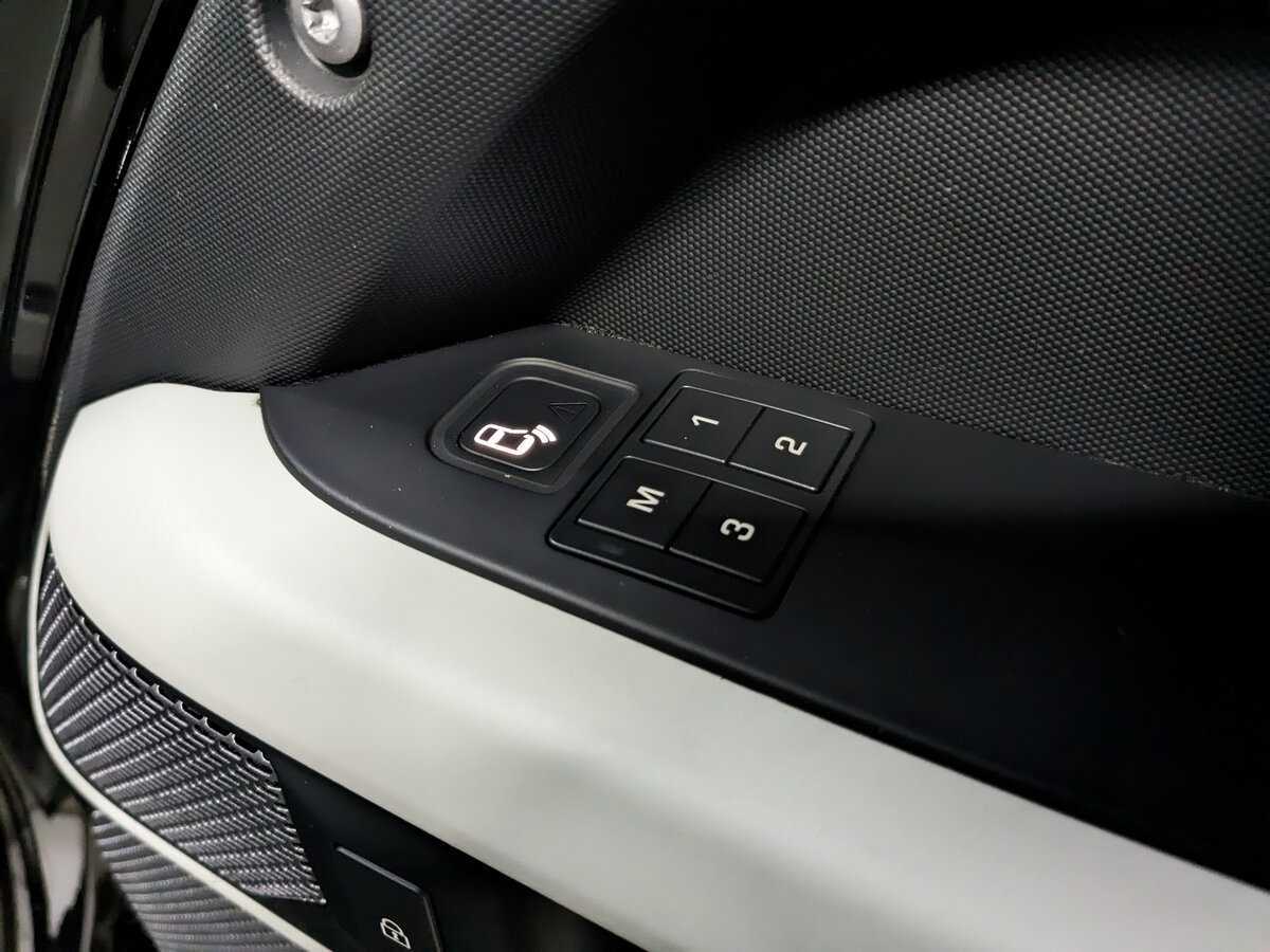 Купить Land Rover Defender 90, 2021, 42 933 км, фото №25