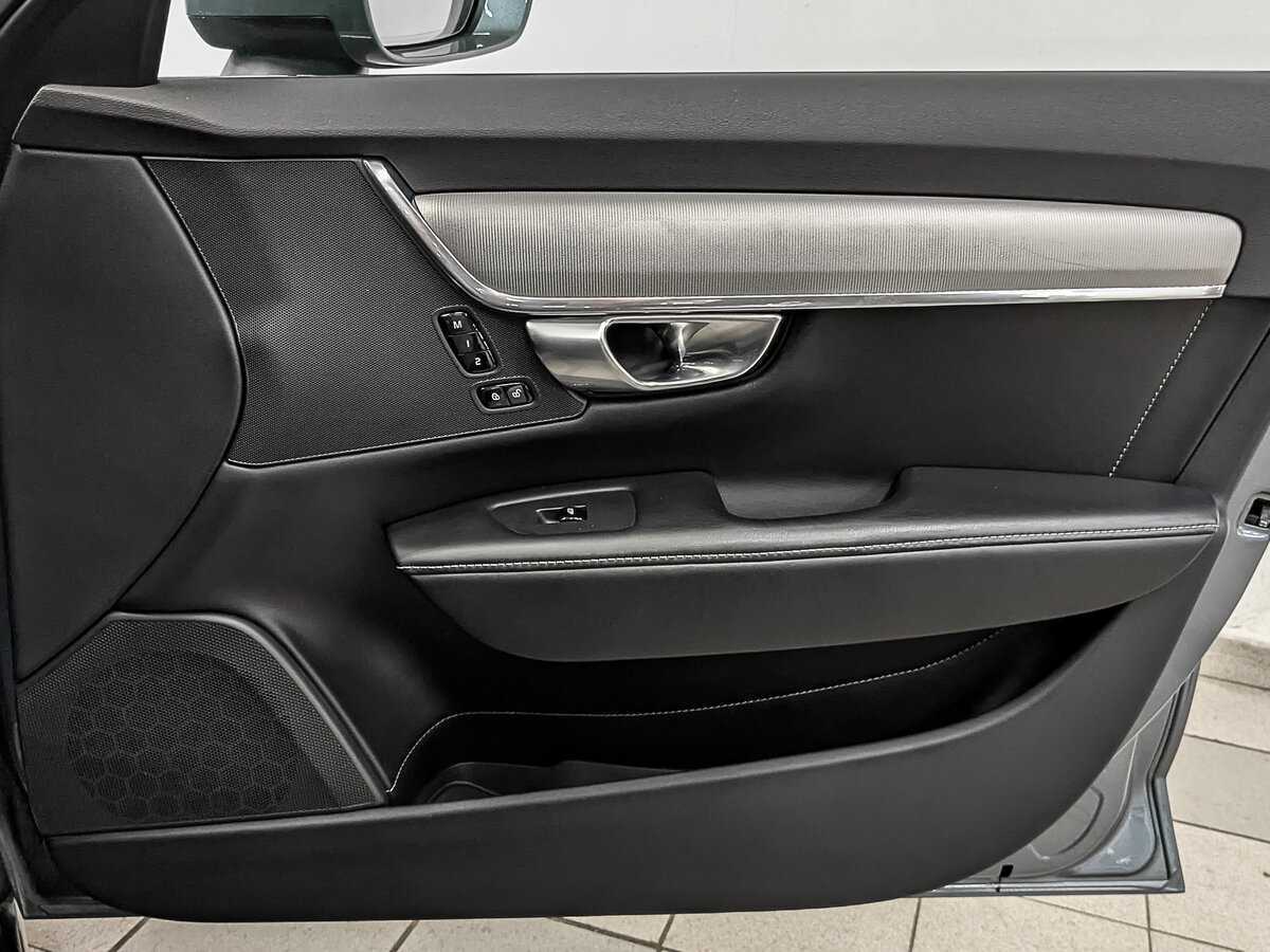 Купить Volvo V90 Cross Country, 2018, 159 803 км, фото №24