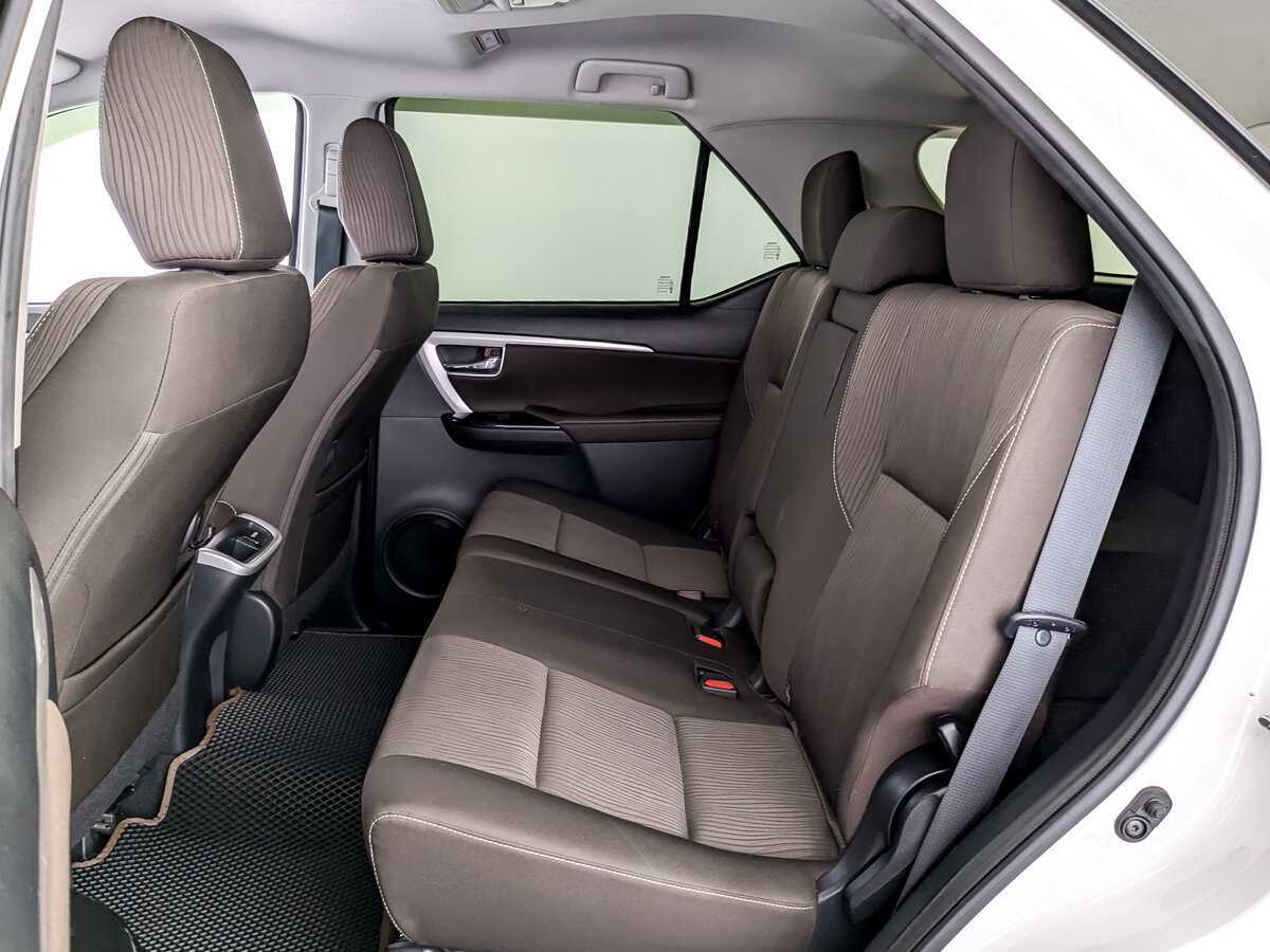 Купить Toyota Fortuner, 2019, 65 140 км, фото №11