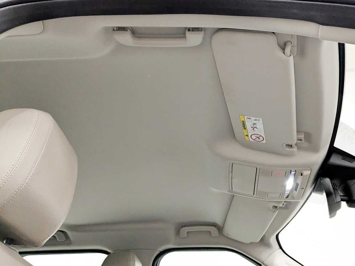 Купить Land Rover Discovery, 2018, 235 759 км, фото №23