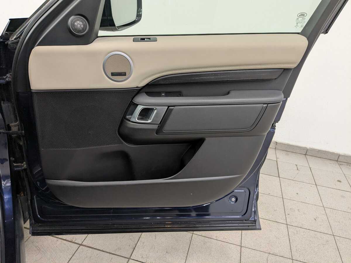 Купить Land Rover Discovery, 2018, 235 759 км, фото №25