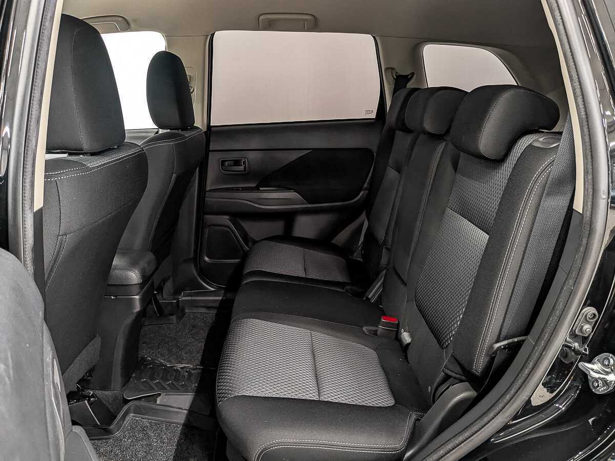Купить Mitsubishi Outlander, 2018, 71 221 км, фото №17