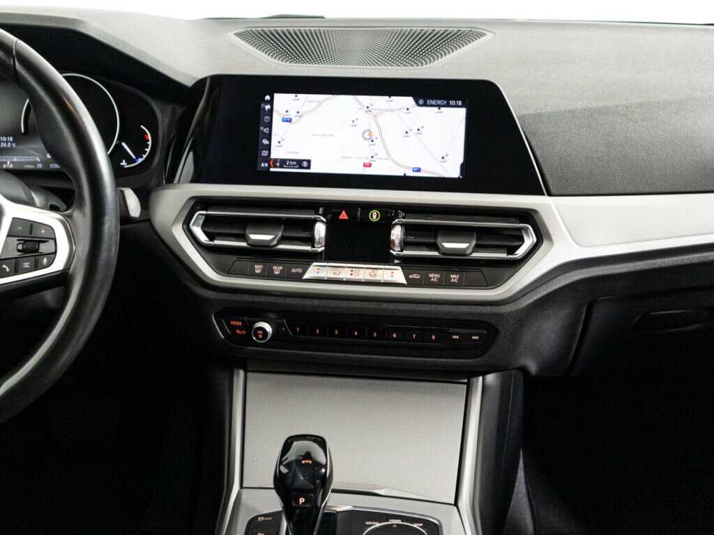 Купить BMW 3 серии 318d, 2019, 94 470 км, фото №14