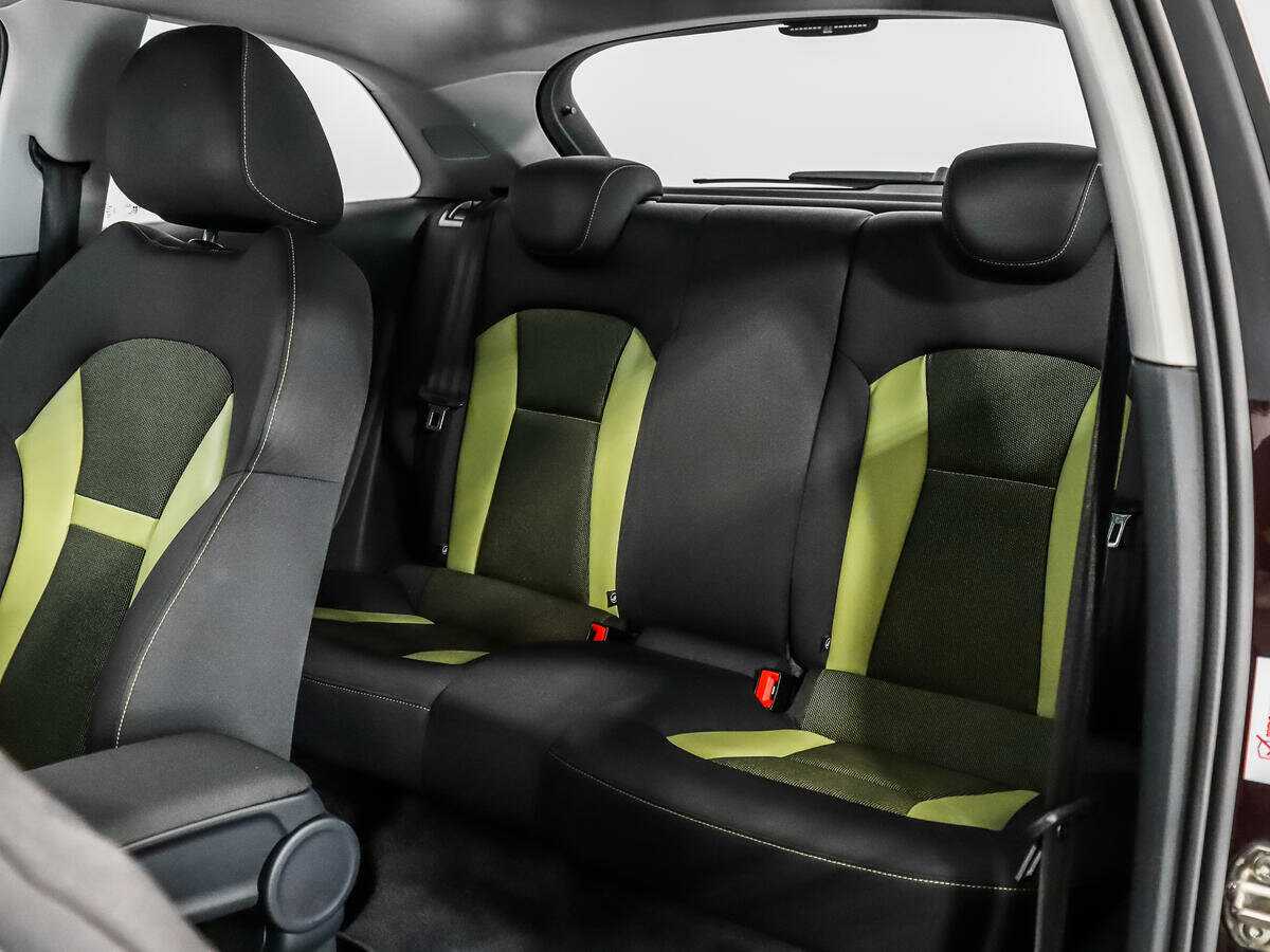 Купить Audi A1, 2011, 163 569 км, фото №10