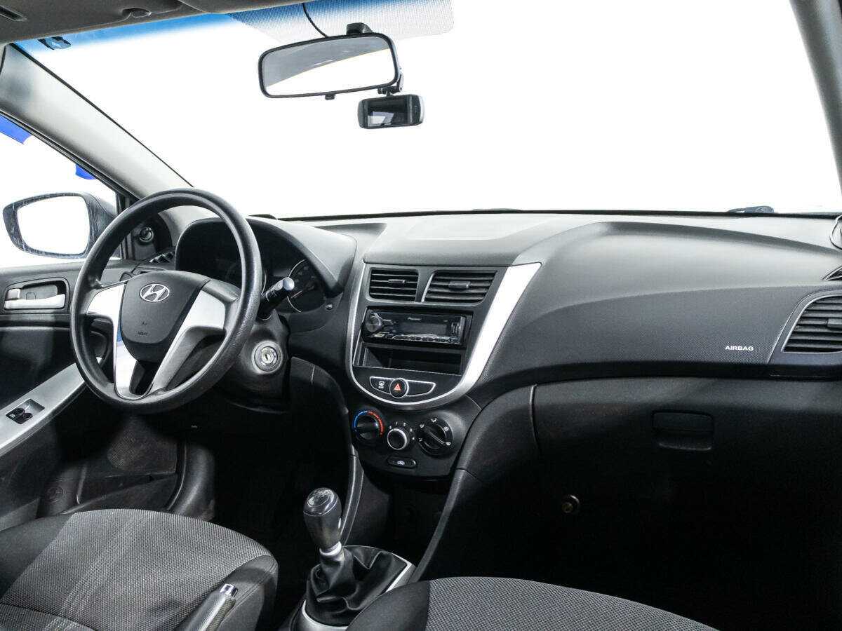 Купить Hyundai Solaris, 2011, 88 573 км, фото №9