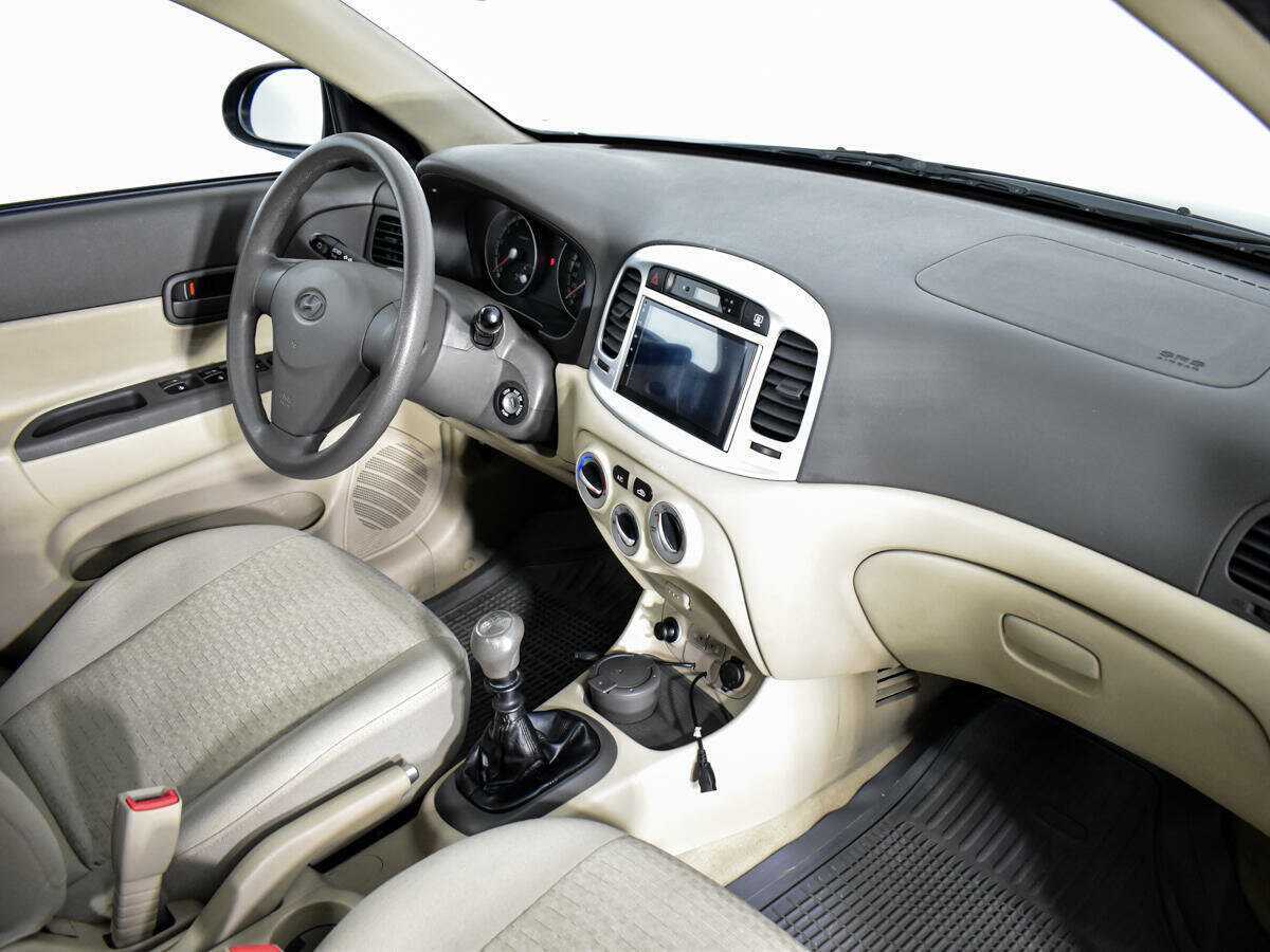 Купить Hyundai Accent, 2008, 52 558 км, фото №11
