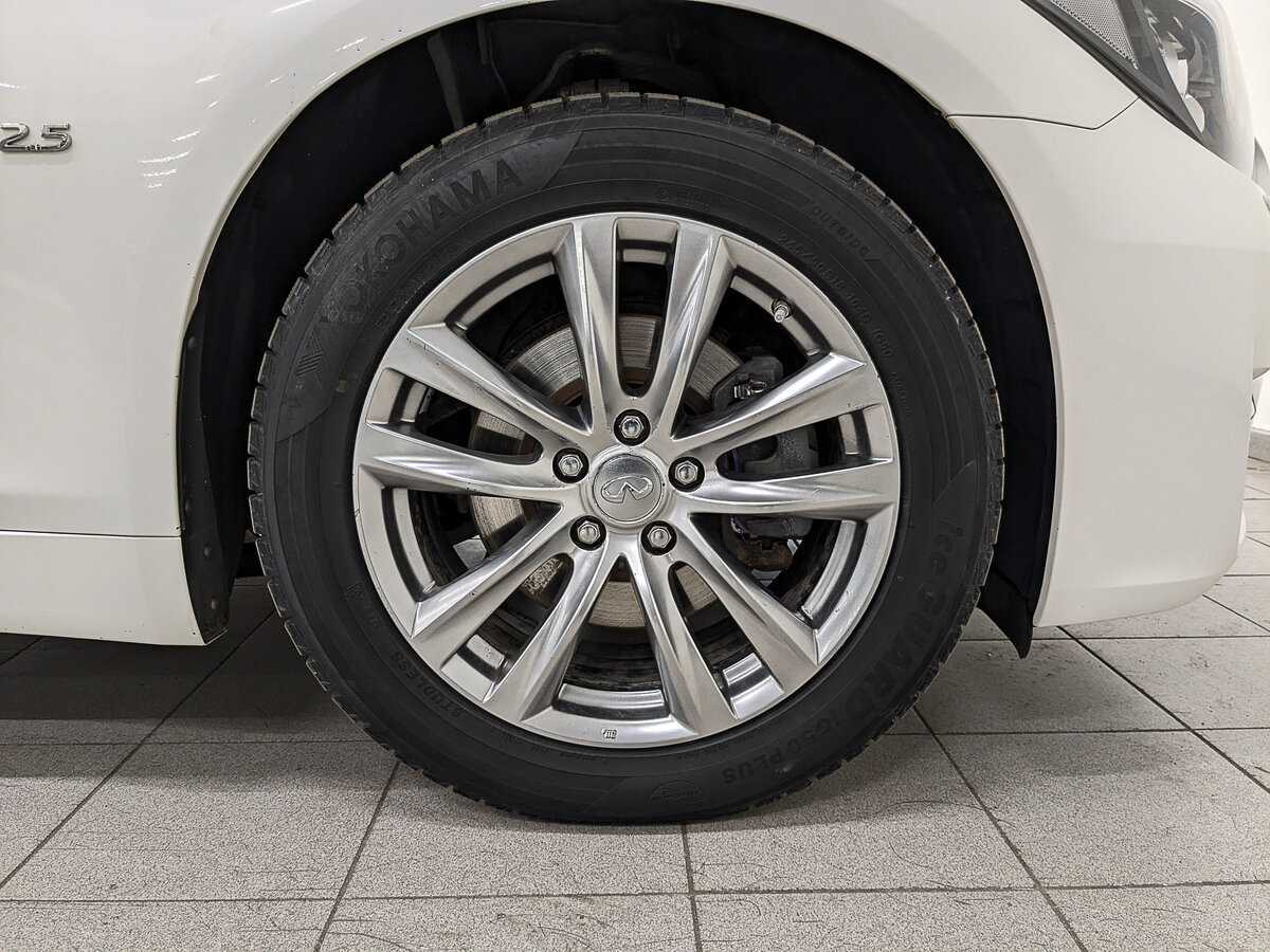 Купить Infiniti Q70, 2016, 88 021 км, фото №12