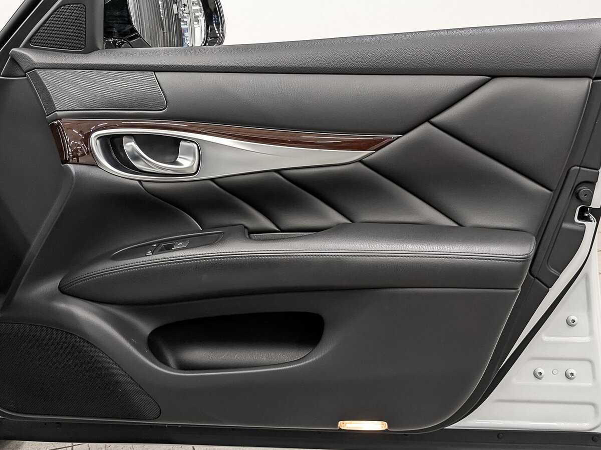 Купить Infiniti Q70, 2016, 88 021 км, фото №25