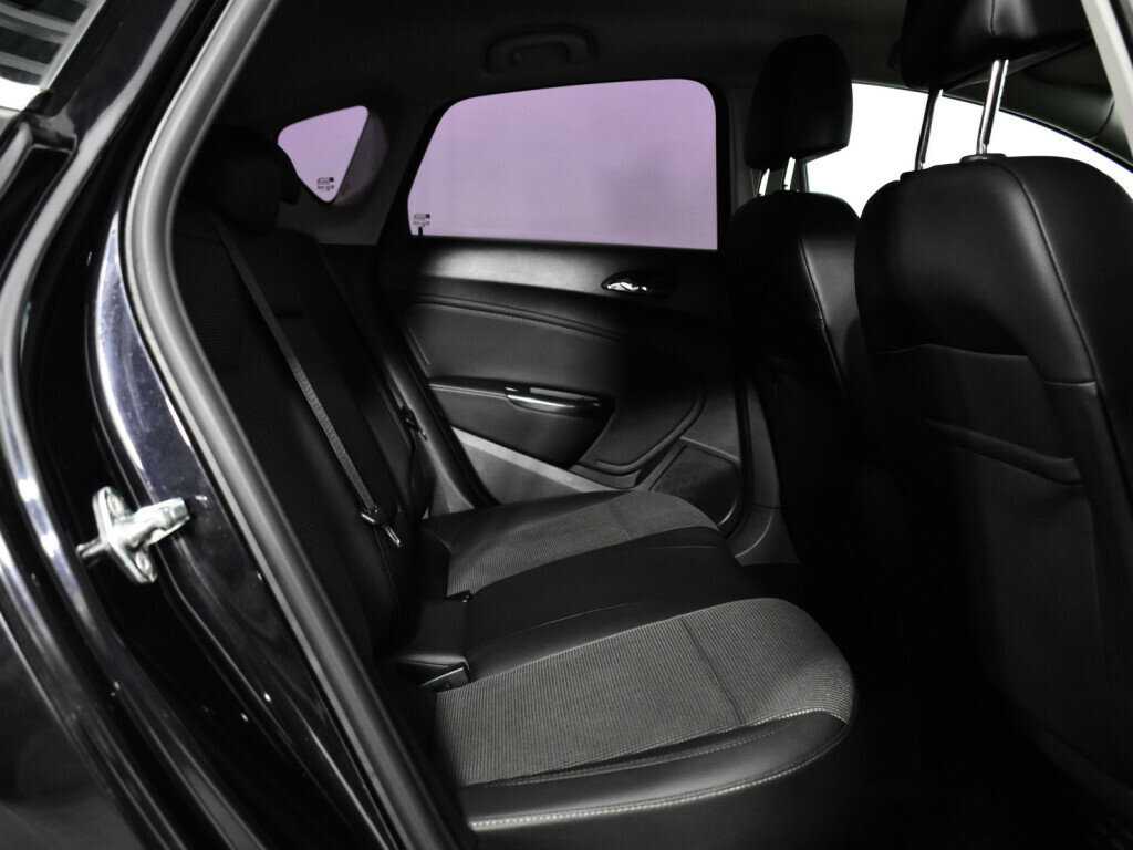 Купить Opel Astra, 2011, 210 000 км, фото №10