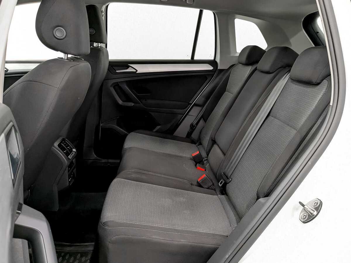 Купить Volkswagen Tiguan, 2021, 131 780 км, фото №11