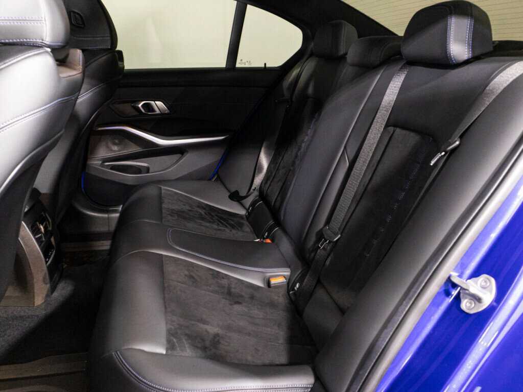 Купить BMW 3 серии 320d, 2019, 65 976 км, фото №10