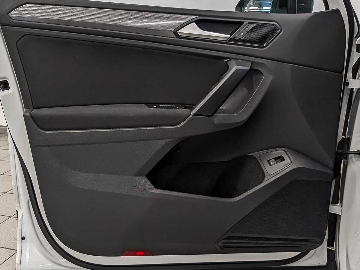 Купить Volkswagen Tiguan, 2020, 91 354 км, фото №19