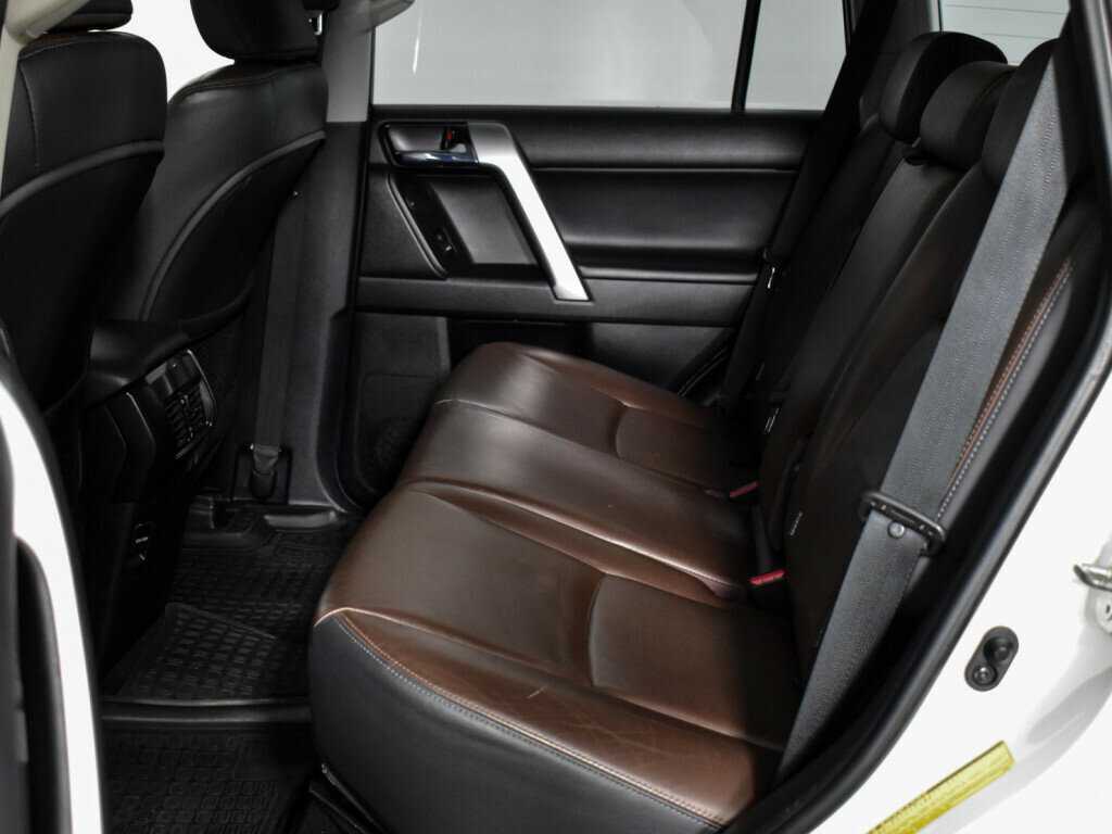 Купить Toyota Land Cruiser Prado, 2015, 220 611 км, фото №10