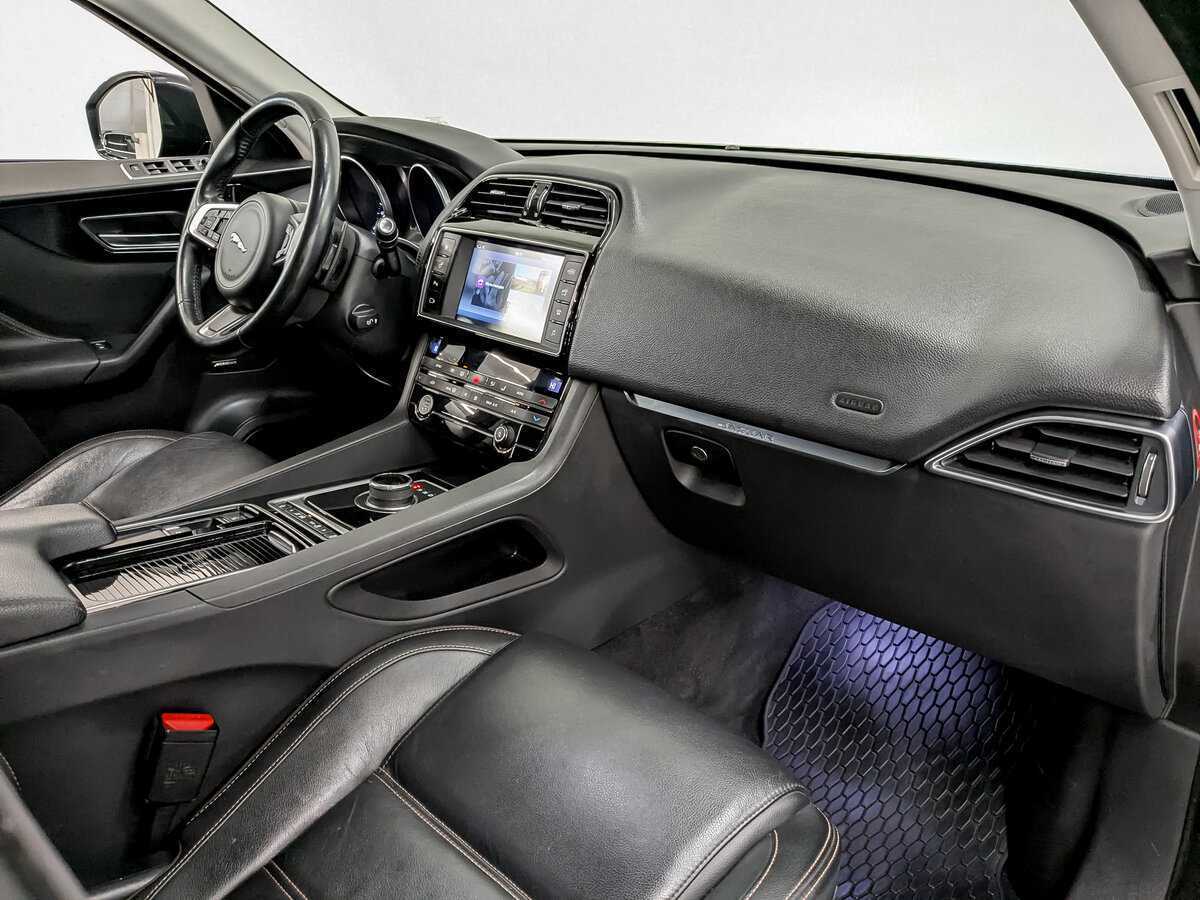 Купить Jaguar F-Pace, 2017, 147 154 км, фото №11