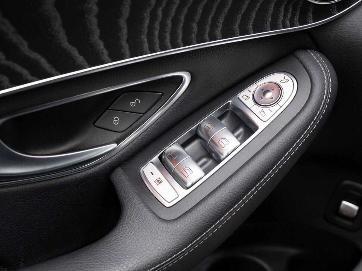 Купить Mercedes-Benz GLC 250 d, 2016, 112 000 км, фото №17