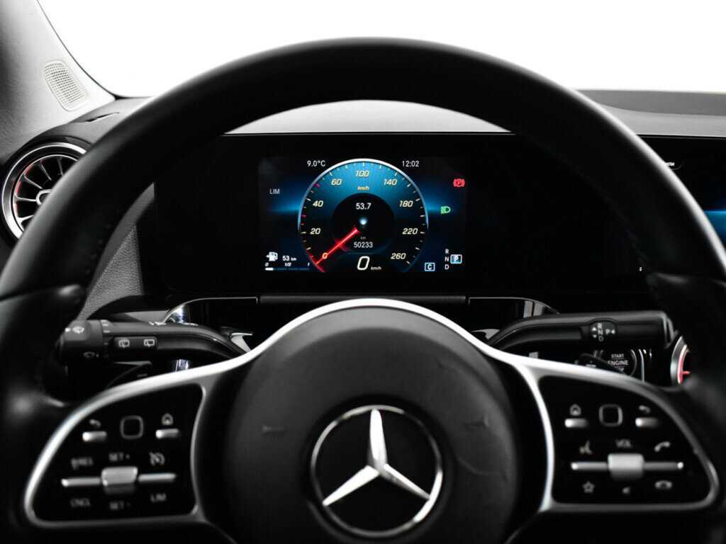 Купить Mercedes-Benz GLA 200, 2020, 50 210 км, фото №11