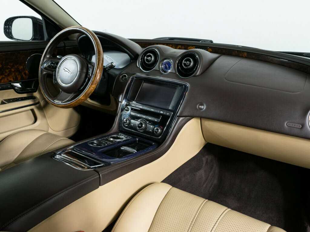 Купить Jaguar XJ, 2010, 165 165 км, фото №9