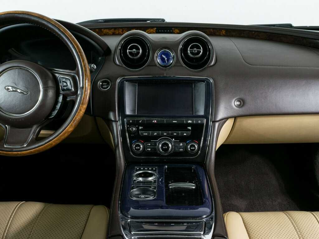 Купить Jaguar XJ, 2010, 165 165 км, фото №10