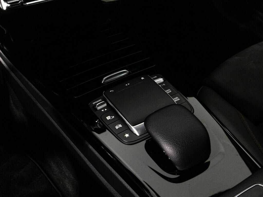 Купить Mercedes-Benz CLA 200, 2020, 49 750 км, фото №19