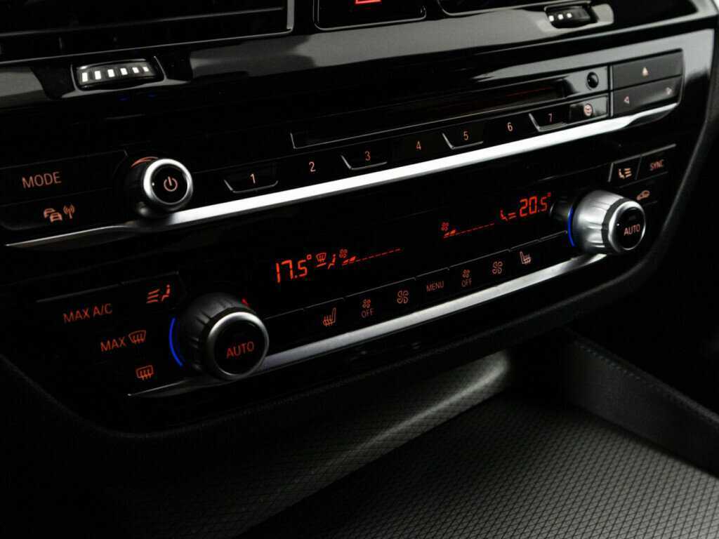 Купить BMW 5 серии 530i xDrive, 2019, 184 135 км, фото №17