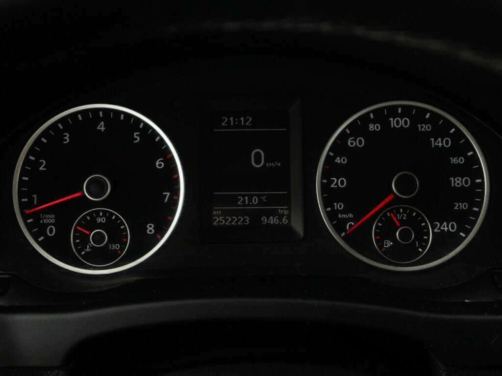 Купить Volkswagen Tiguan, 2011, 252 221 км, фото №12