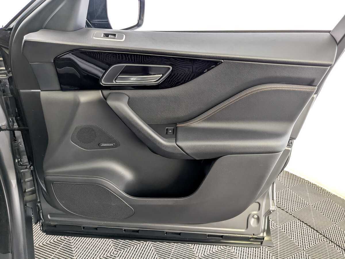 Купить Jaguar F-Pace, 2016, 110 218 км, фото №24