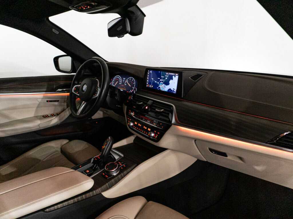 Купить BMW 5 серии 530d xDrive, 2019, 51 150 км, фото №24