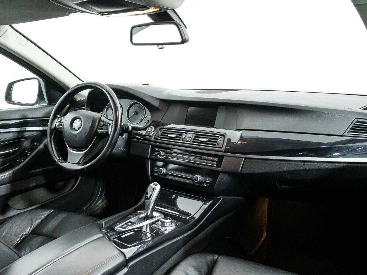 Купить BMW 5 серии 520i, 2012, 191 944 км, фото №9