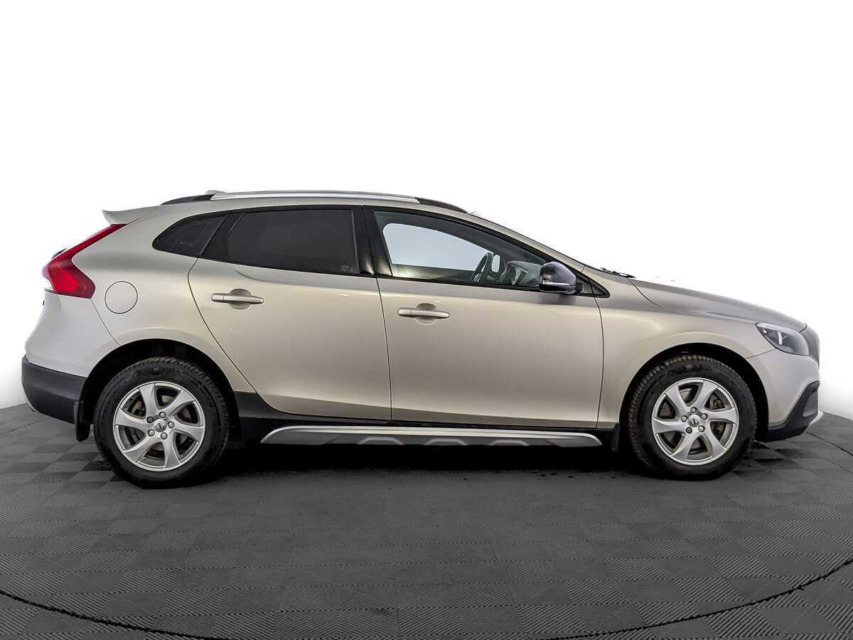 Купить Volvo V40, 2018, 78 425 км, фото №4