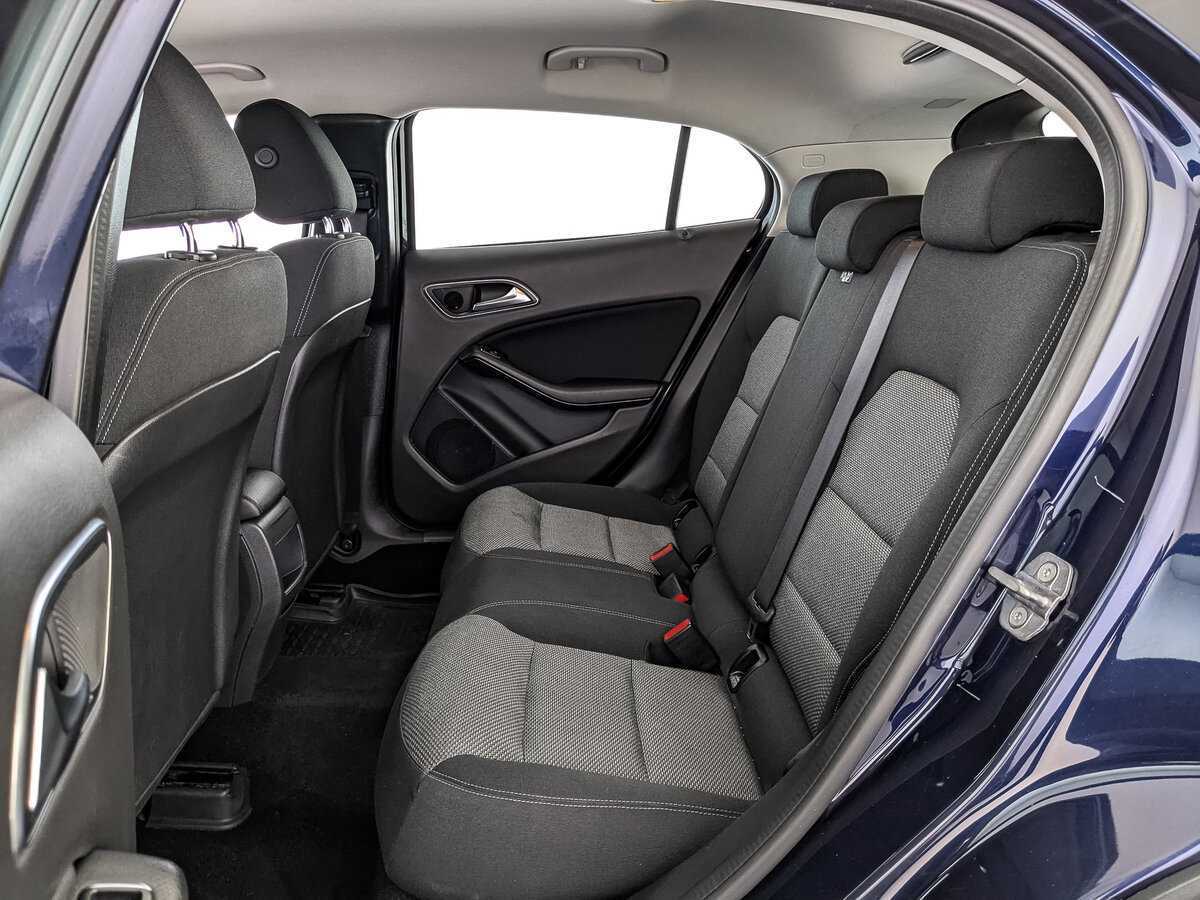 Купить Mercedes-Benz GLA 200, 2018, 319 659 км, фото №18