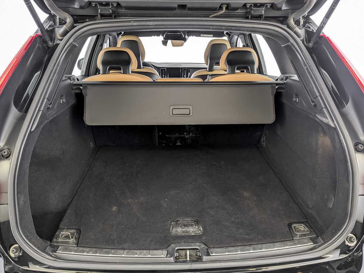 Купить Volvo XC60, 2018, 120 132 км, фото №10