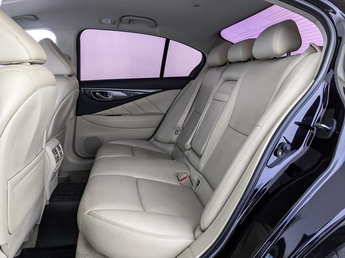 Купить Infiniti Q50, 2016, 129 887 км, фото №18