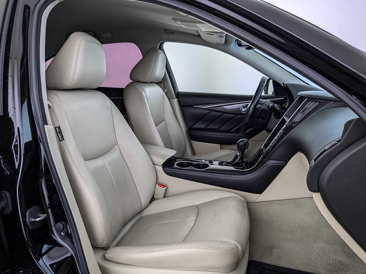 Купить Infiniti Q50, 2016, 129 887 км, фото №23