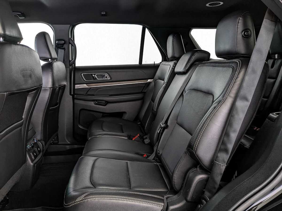 Купить Ford Explorer, 2018, 122 000 км, фото №17
