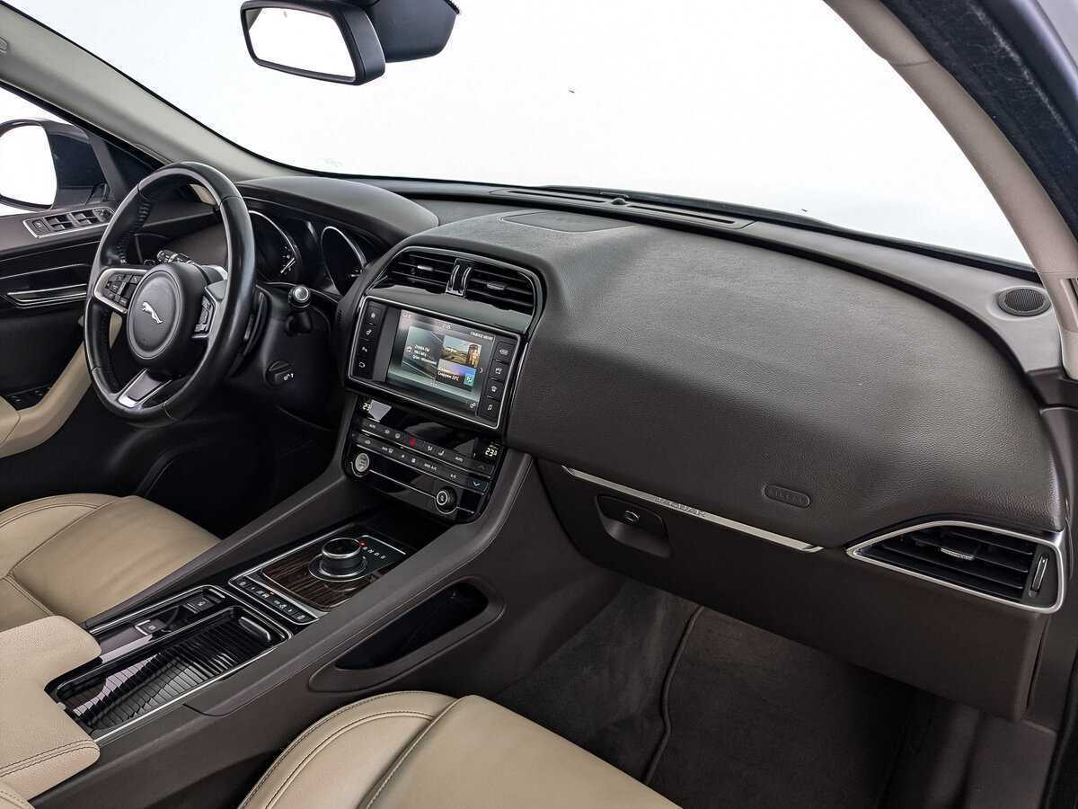 Купить Jaguar F-Pace, 2018, 165 369 км, фото №13