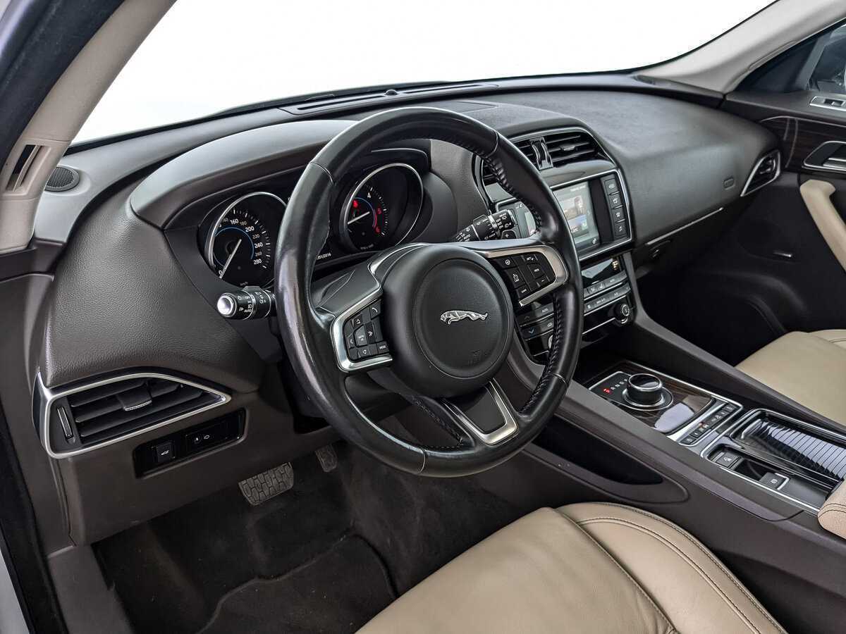 Купить Jaguar F-Pace, 2018, 165 369 км, фото №15