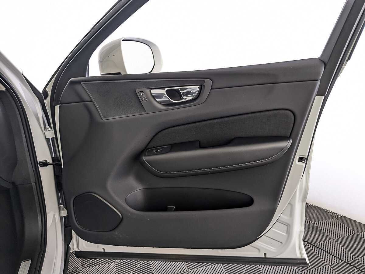 Купить Volvo XC60, 2019, 70 530 км, фото №24